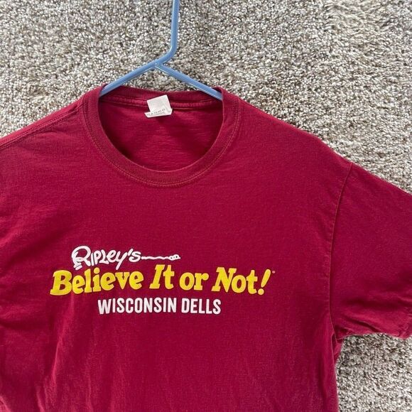 Ripley's Believe It Or Not Shirt Adult Medium Red Wisconsin Dells Cotton Casual - Picture 3 of 11